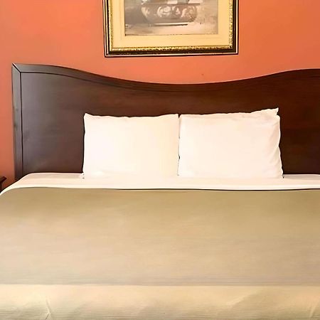 Rodeway Inn Manchester Dış mekan fotoğraf